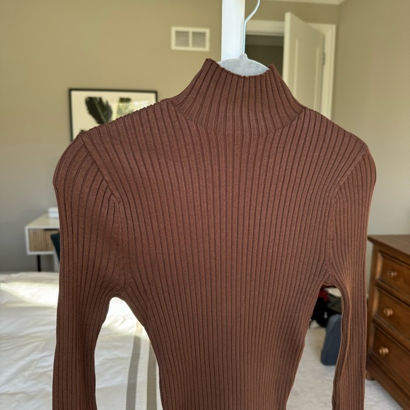 Zara Brown Knit Turtleneck - Picture 3 of 5